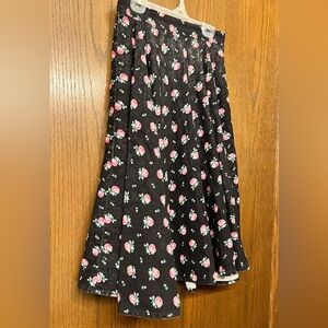 True Vintage 1950’s Black W/ Roses Cotton Felt A-line Circle Skirt XSmall 24” UC